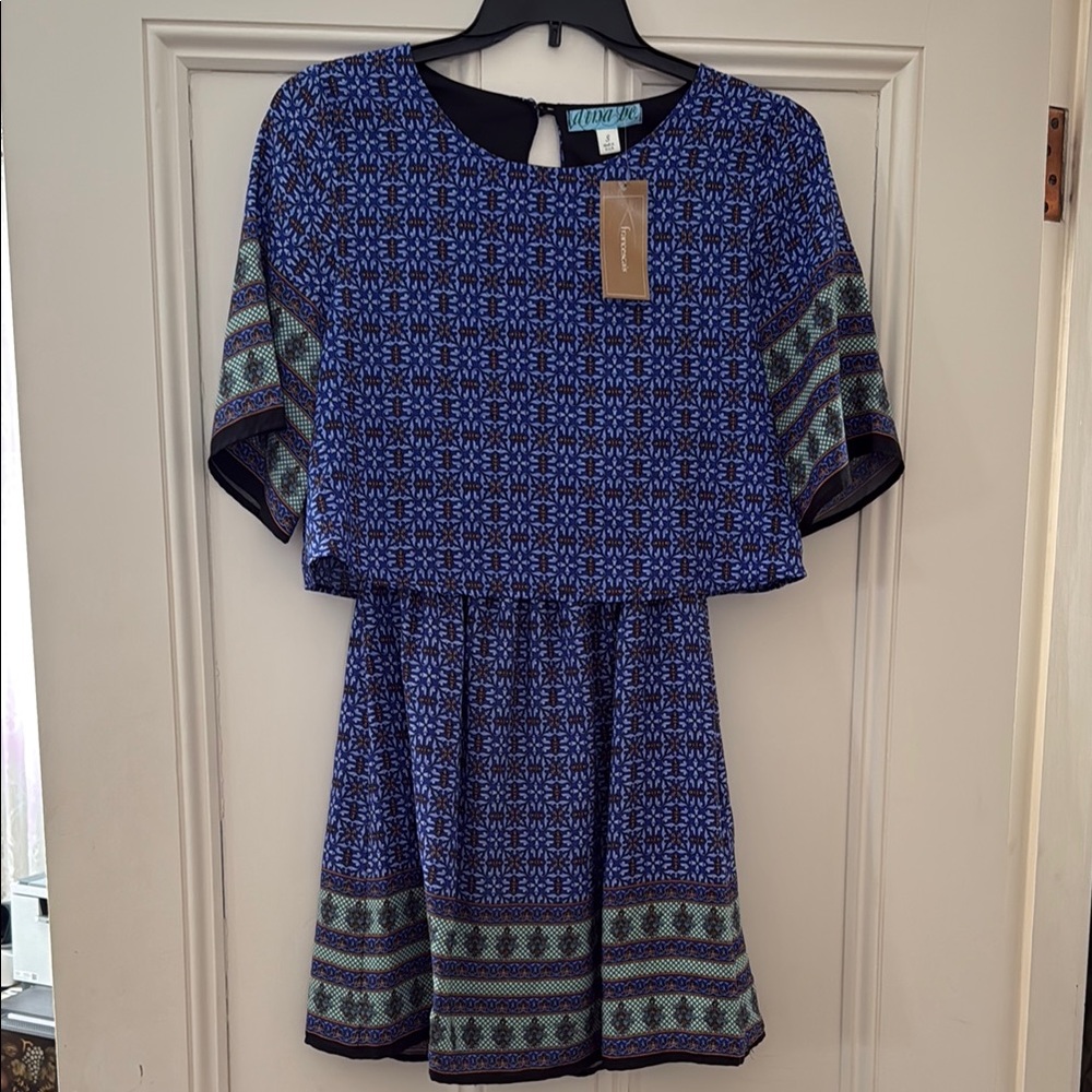 Elegant Black and Blue Patterned Dress